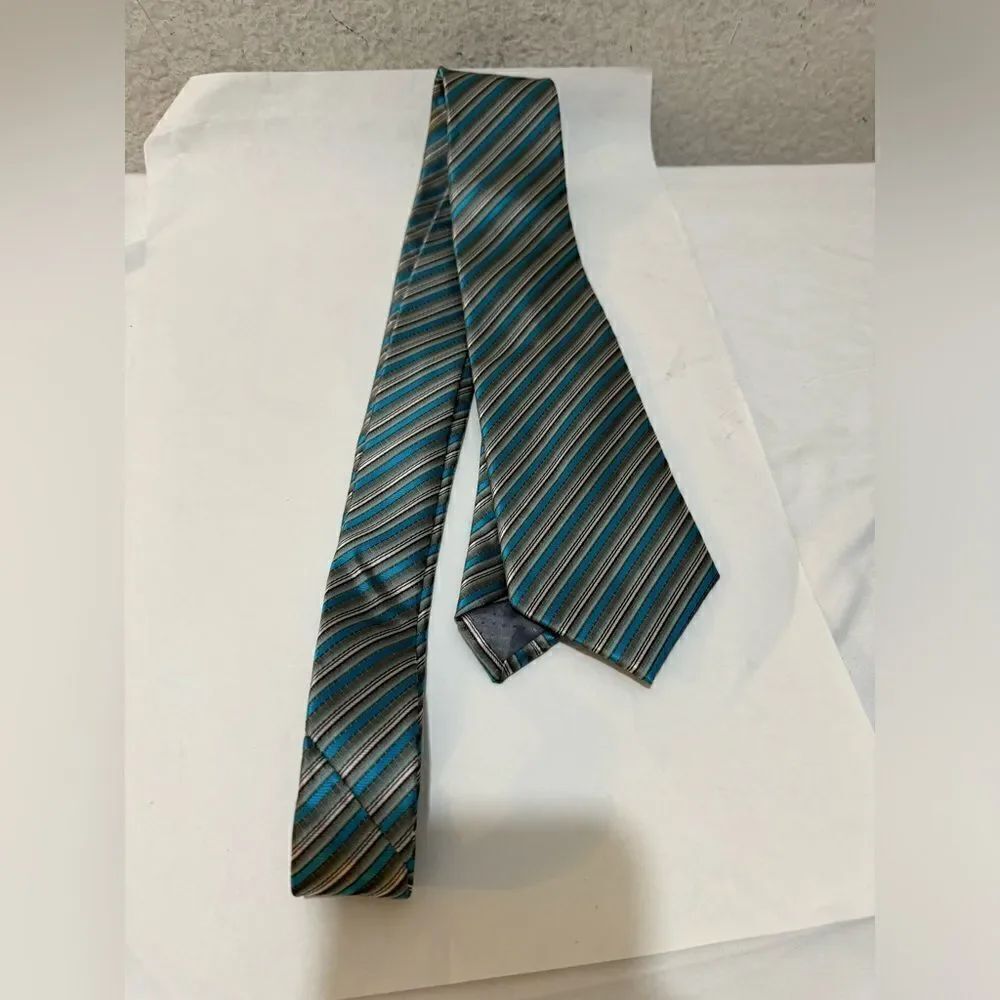 Versa Hand Made Men’s Neck Tie Made In China